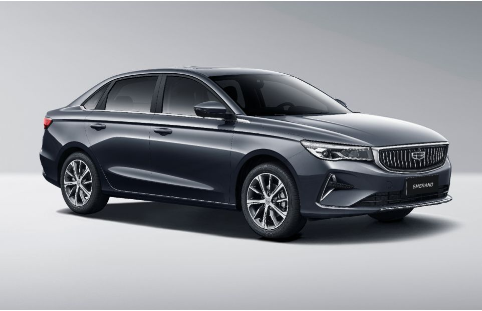 Geely lanza su nuevo sedán para competir en el segmento de autos medianos