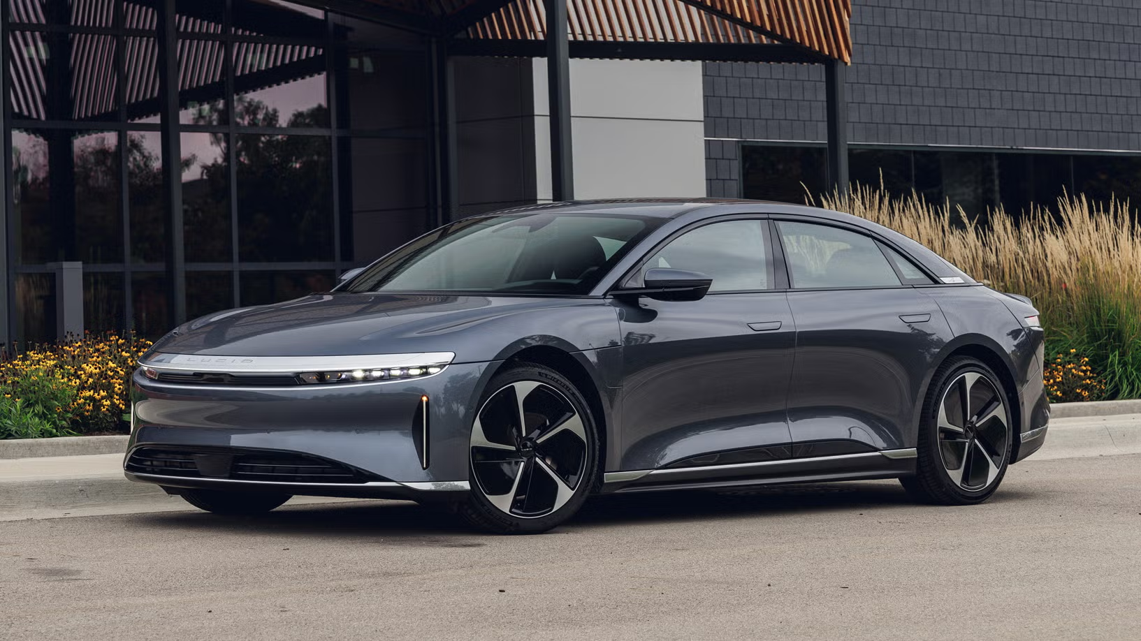 Lucid Air Pure: La Revolución de los Autos Eléctricos en el Mercado de Lujo