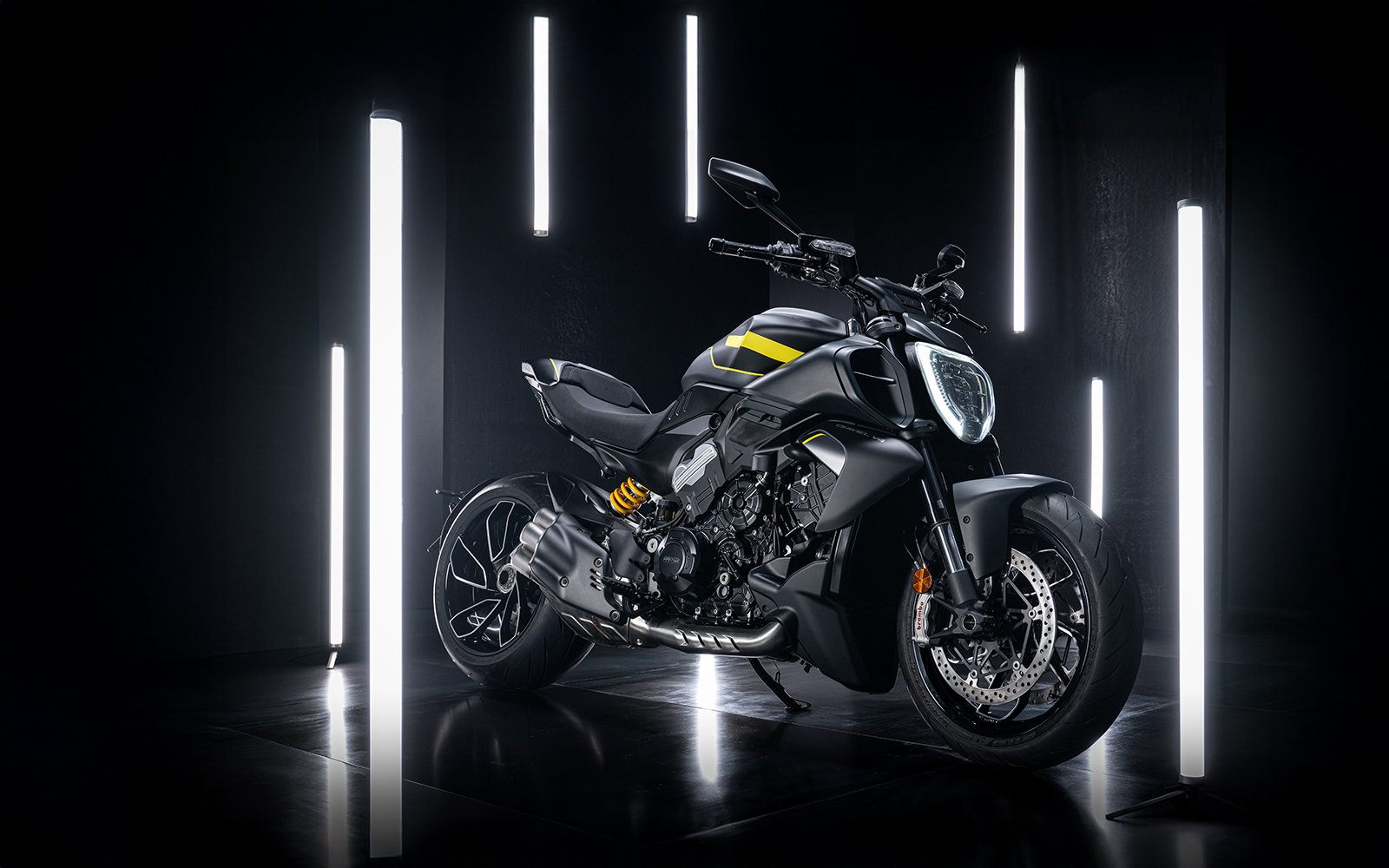 Ducati XDiavel V4: El poder del crucero deportivo se reinventa