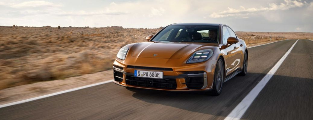 Porsche Panamera: el sedán deportivo de lujo se renueva con más electrificación, chasis inteligente y software afinado